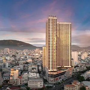 Отель Melia Vinpearl Empire