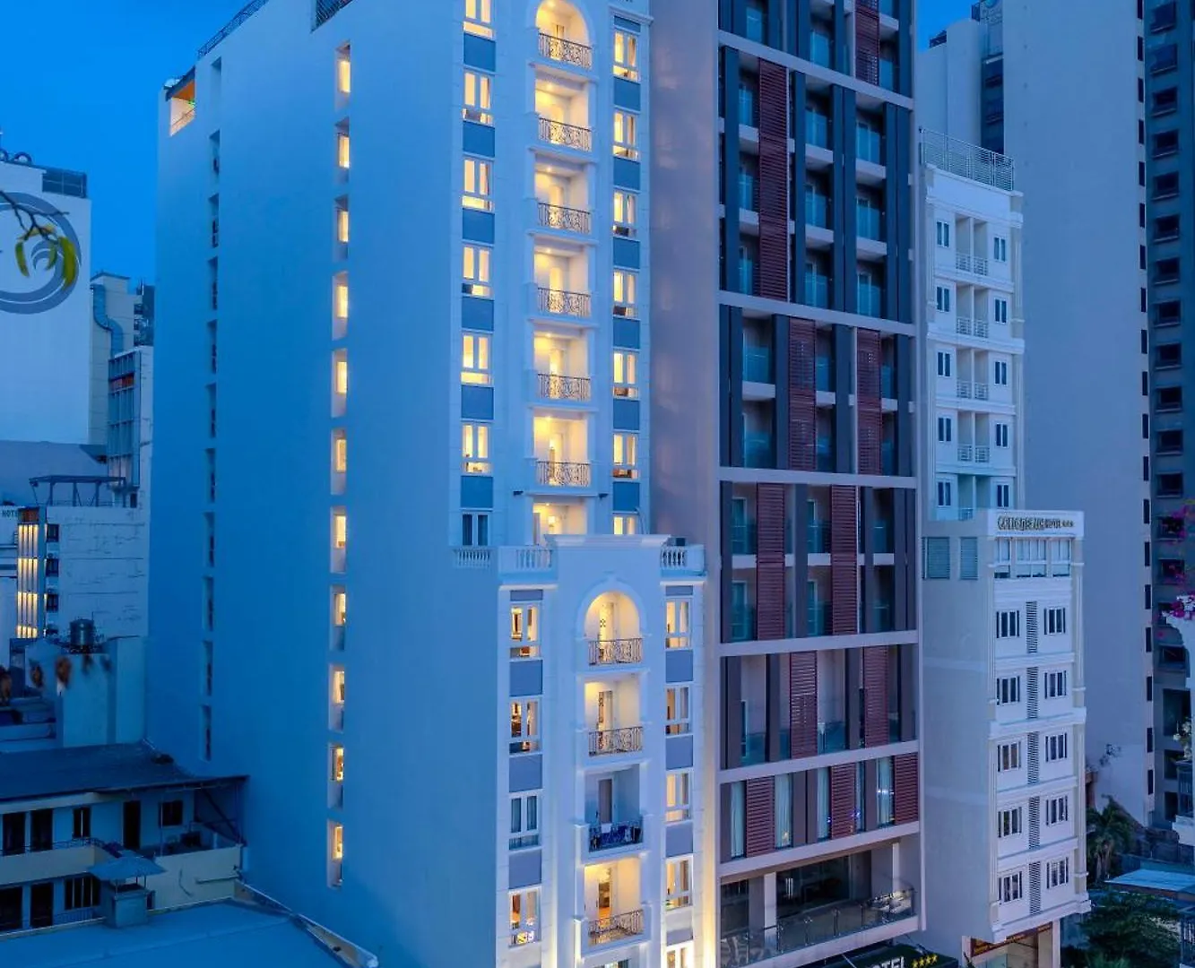 Navy Hotel Nha Trang 4*,