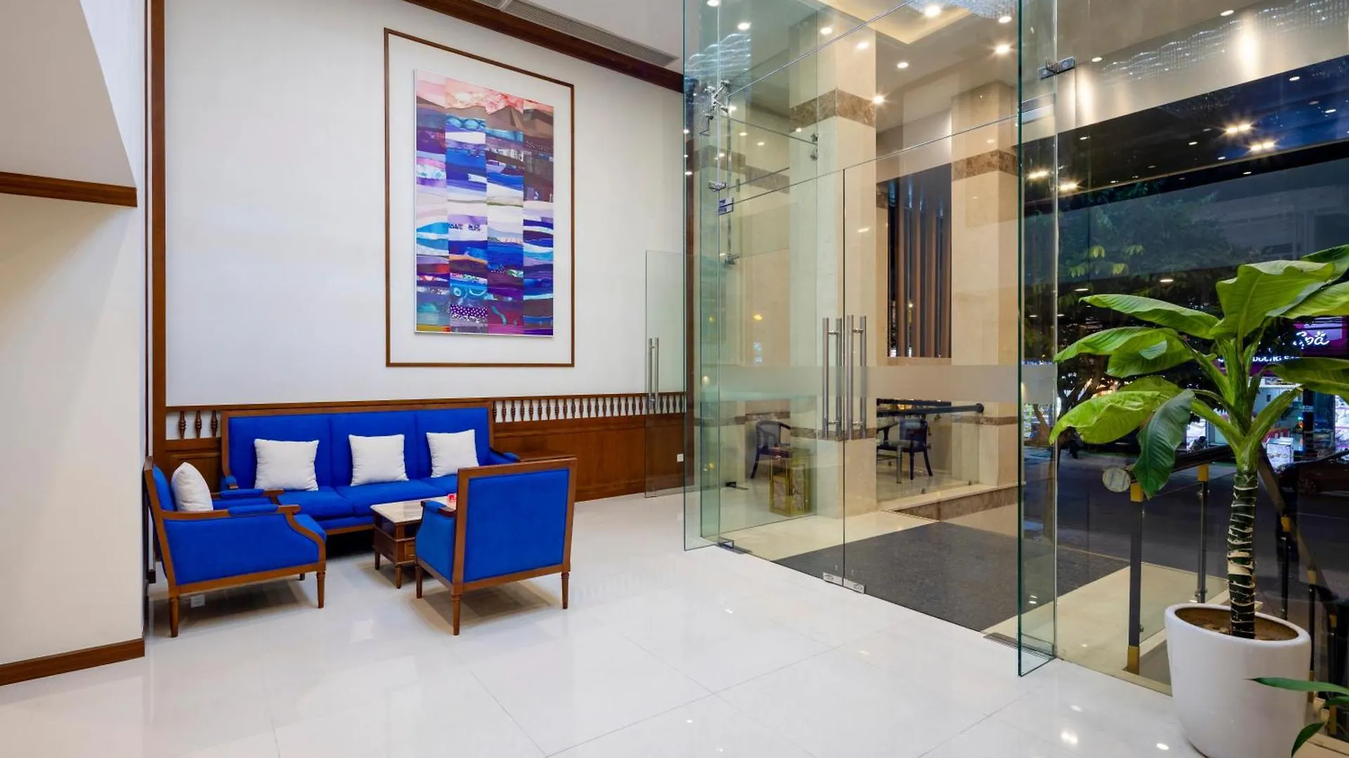 Navy Hotel Nha Trang