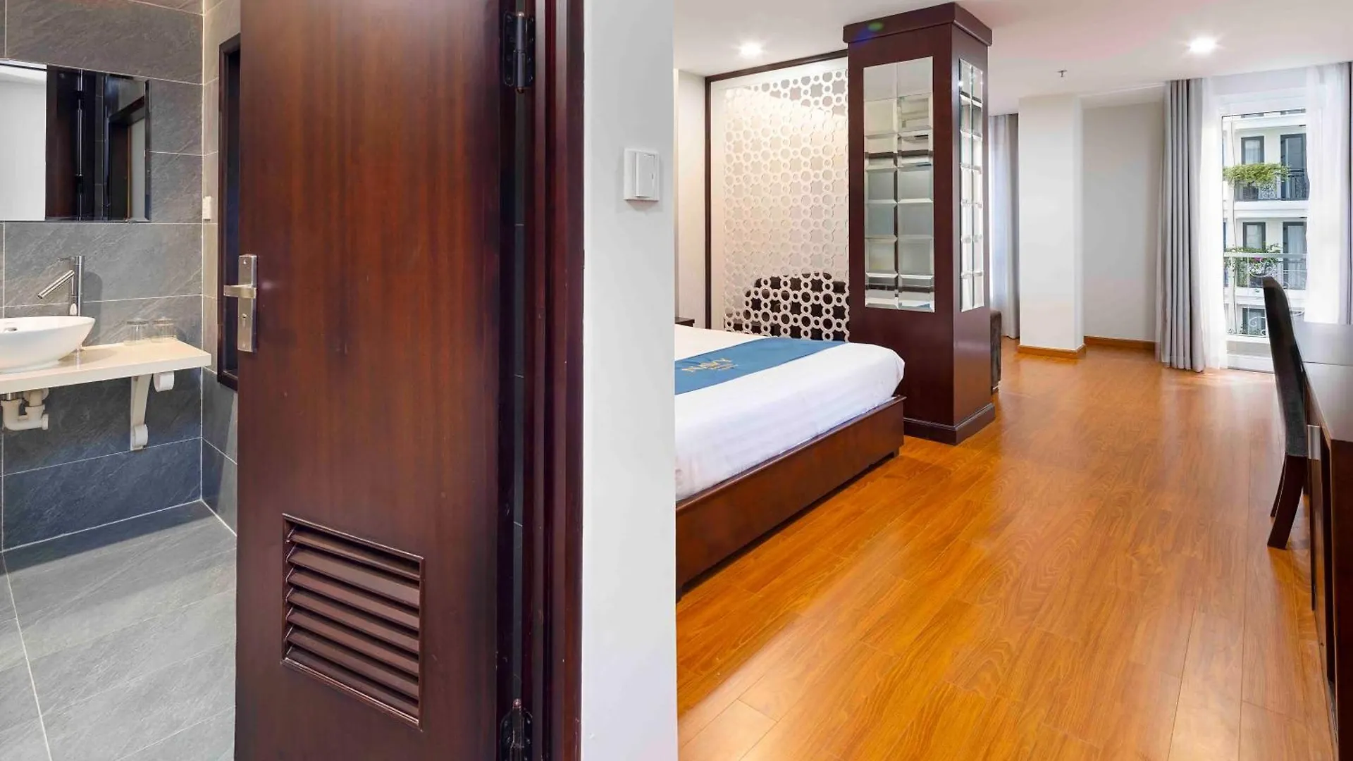 Navy Hotel Nha Trang 4*,